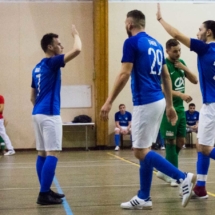 La gagne ! AFC - Gallia Club Uchaud Futsal - 1 - Lançon de Provence - France