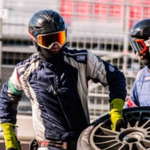 Mechanics with Dunlop Tyres - Circuit Paul Ricard - Le Castellet - France